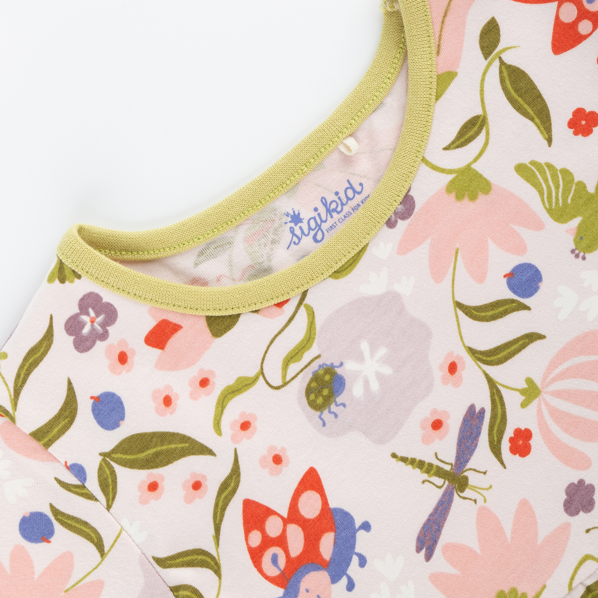 Kurzärmeliges Stufenkleid für Kinder, Marienkäfer Serie Kurzärmeliges Stufenkleid für Kinder, Marienkäfer Serie