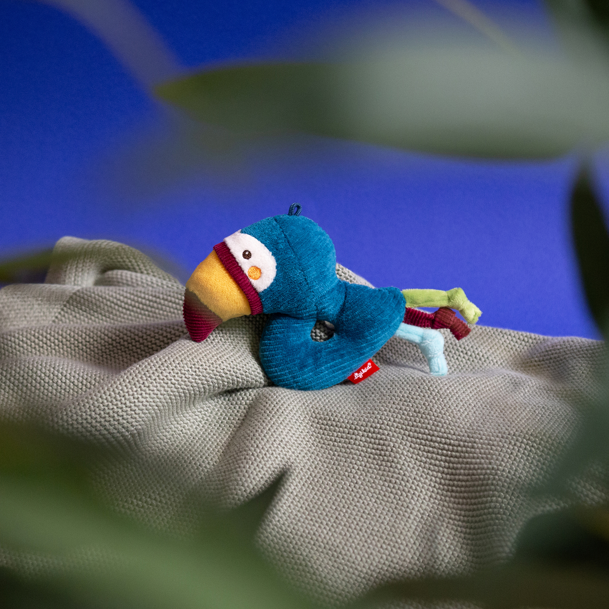 Baby rattle grasp soft toy toucan