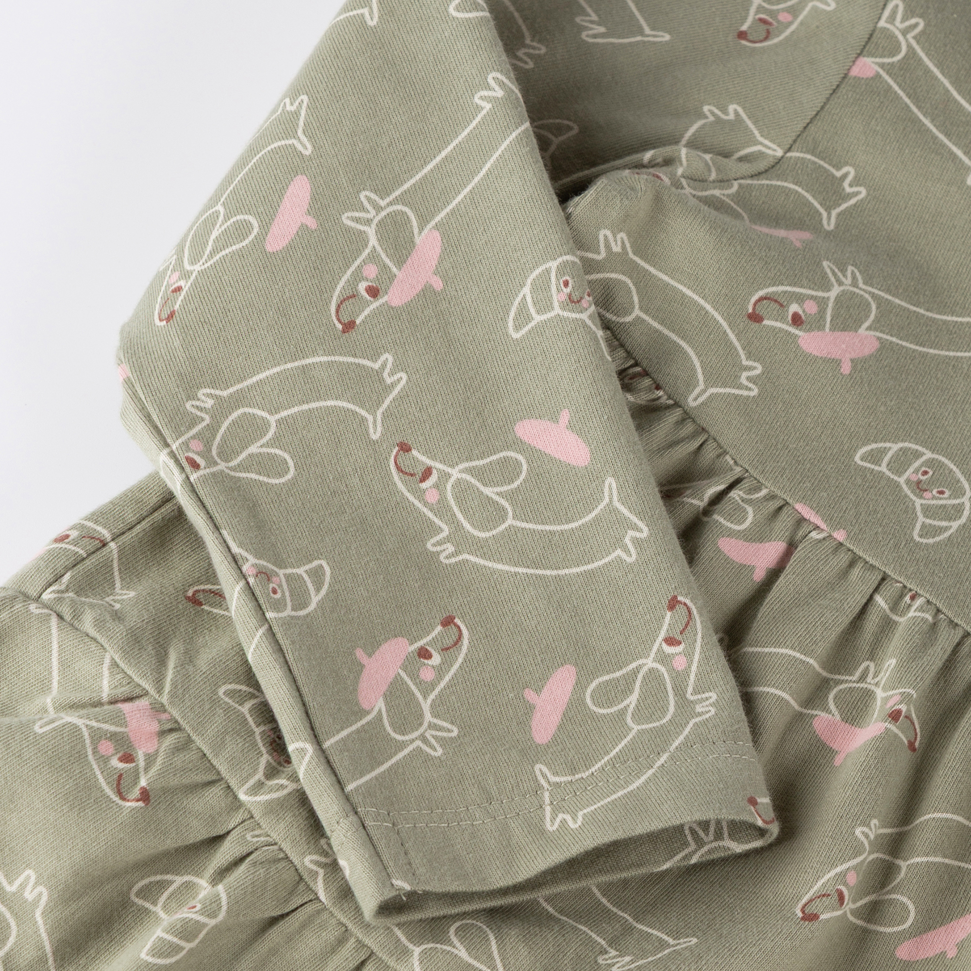 Langärmeliges Stufenkleid, Alloverprint Petit Croissant
