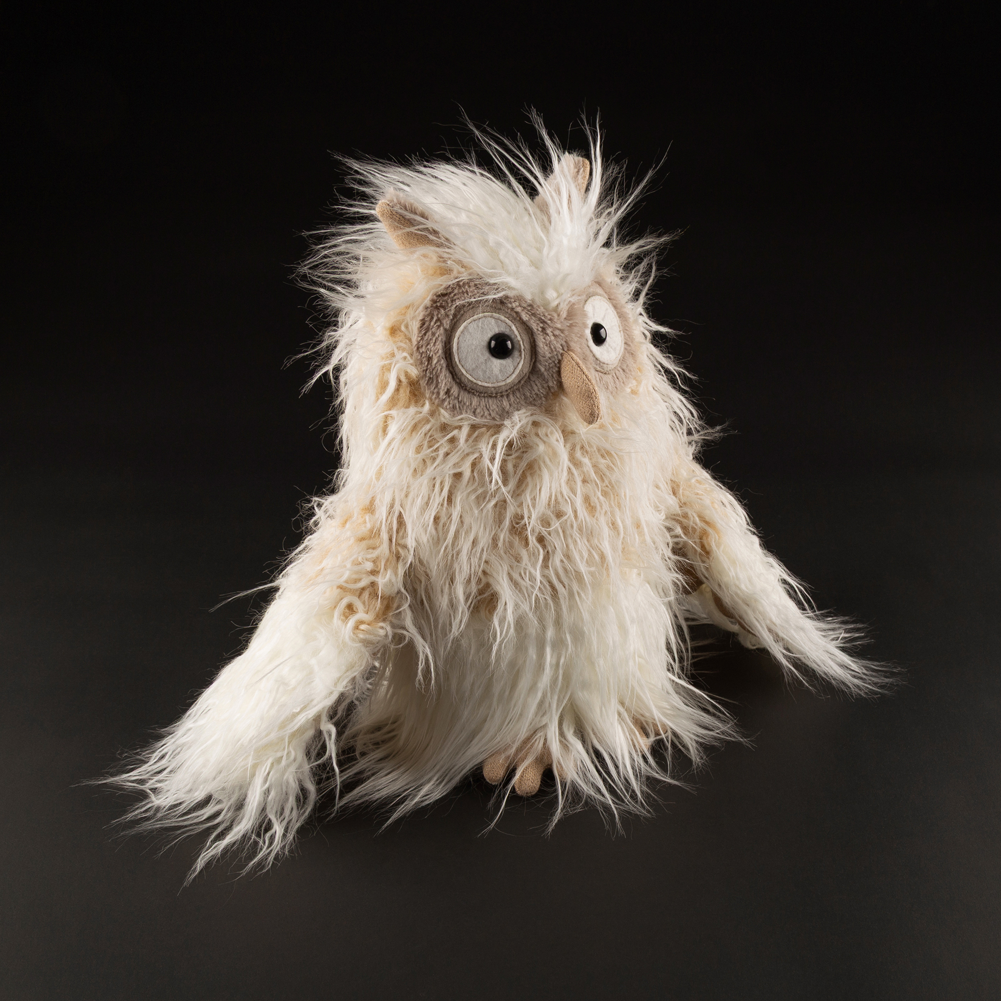 Plush owl Miss Lumière - The Night Thinker, Beasts