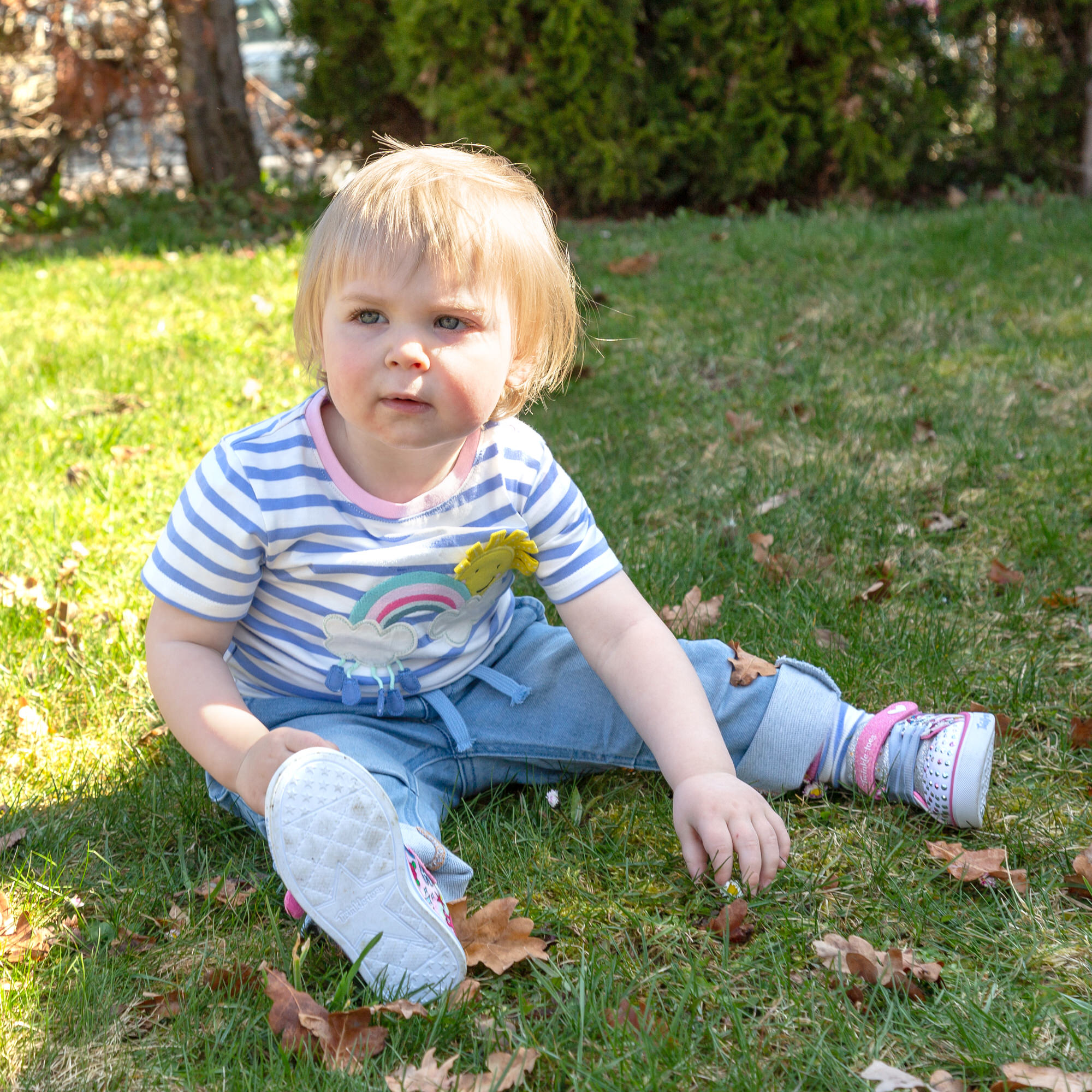 Babyjeans zum Krempeln mit heller Waschung Babyjeans zum Krempeln mit heller Waschung