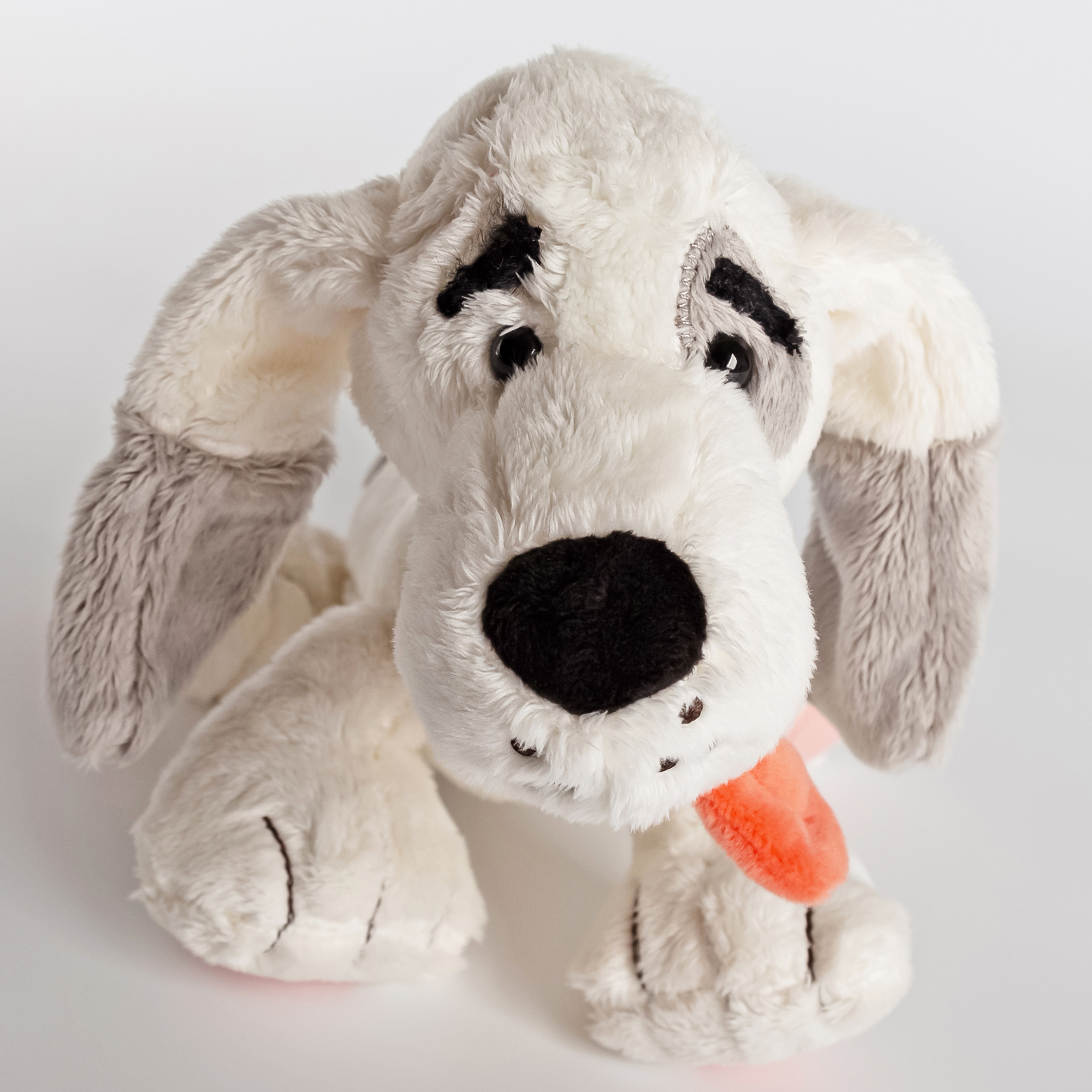 Floppy-eared plush dog Helmut