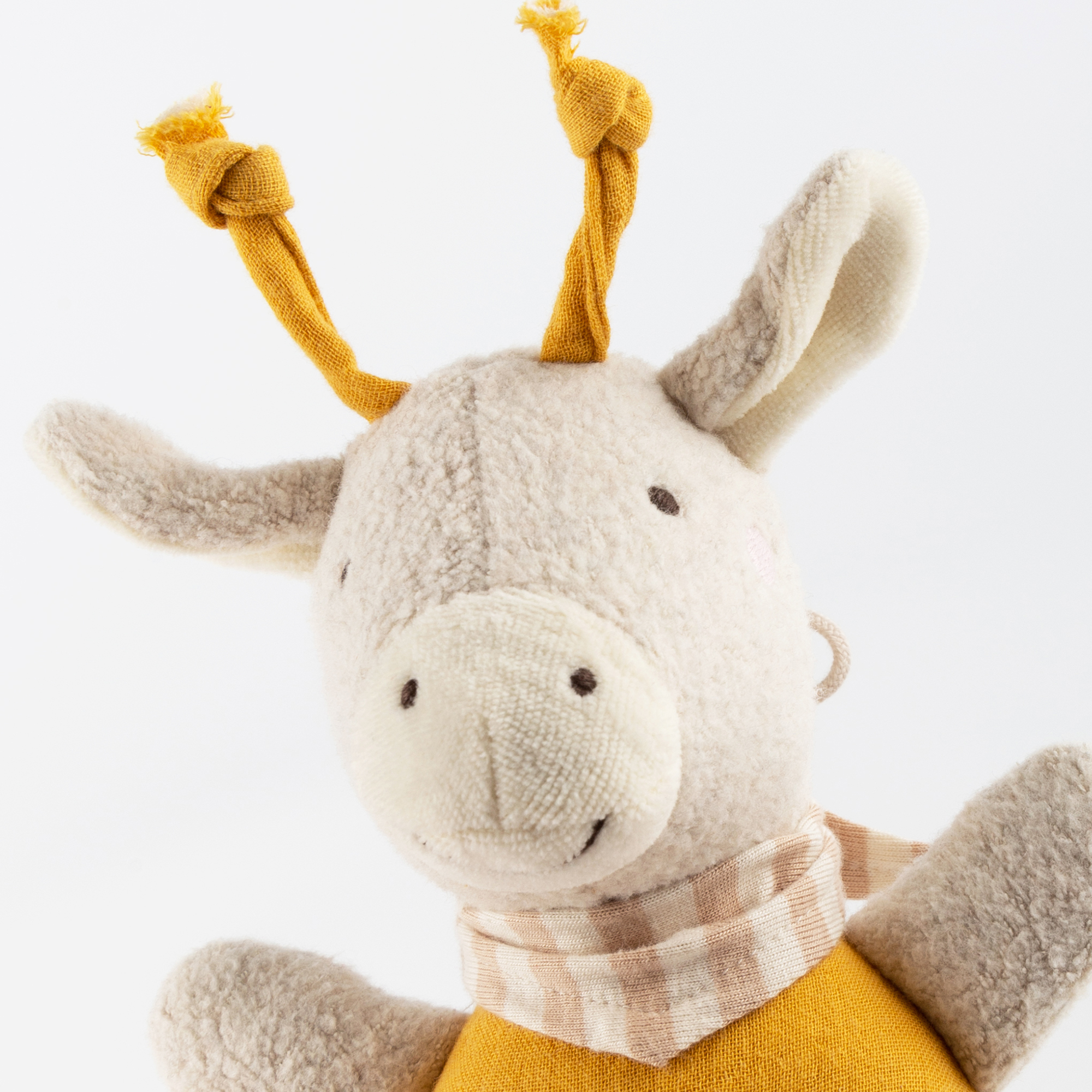 Muslin musical baby soft toy giraffe, yellow