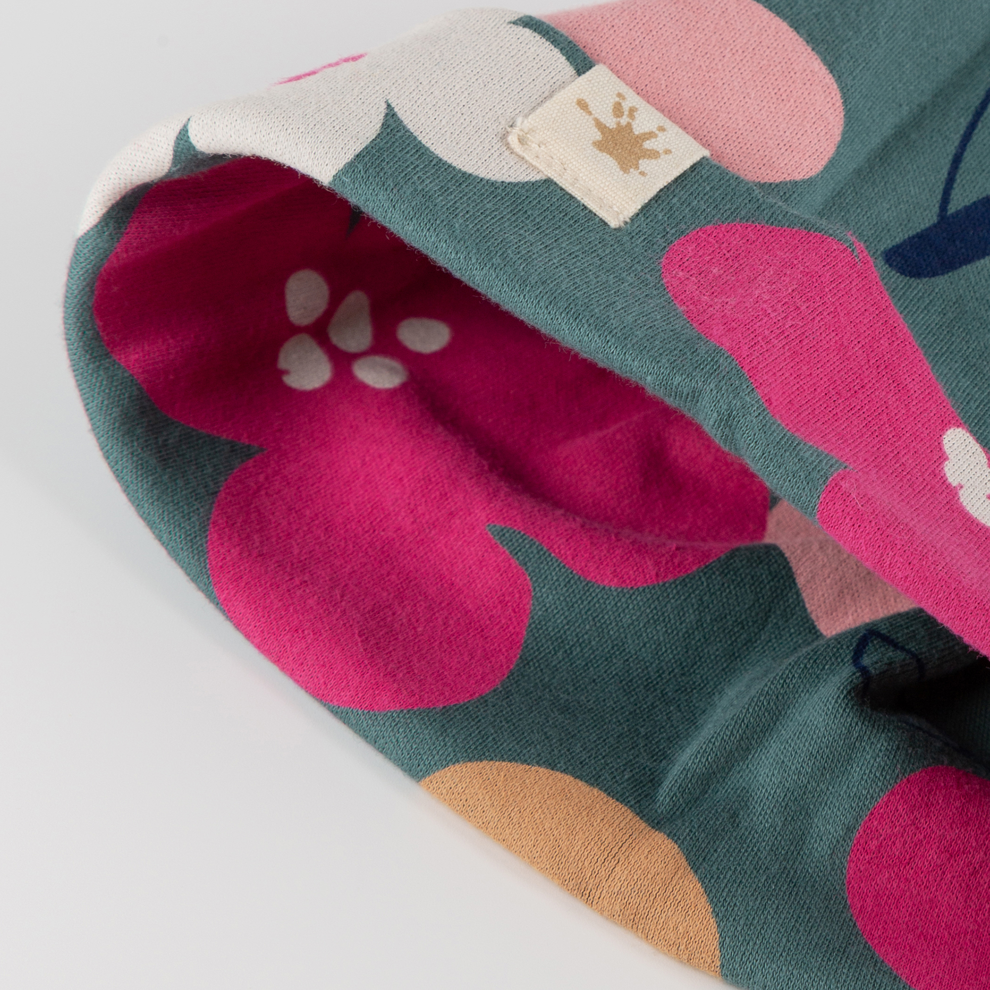 Baby Mütze Pony Love, grün mit Blumenprint