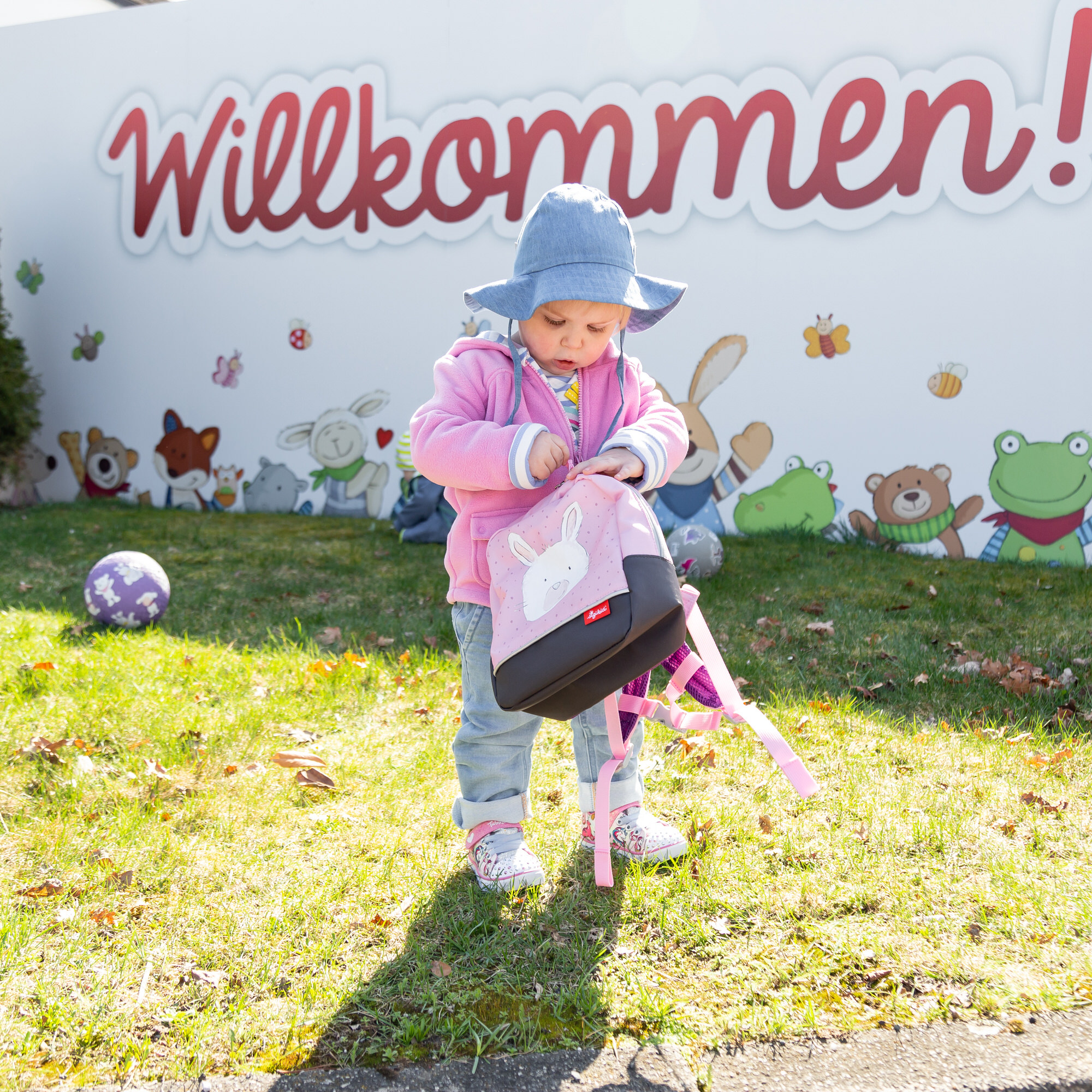 Babyjeans zum Krempeln mit heller Waschung Babyjeans zum Krempeln mit heller Waschung