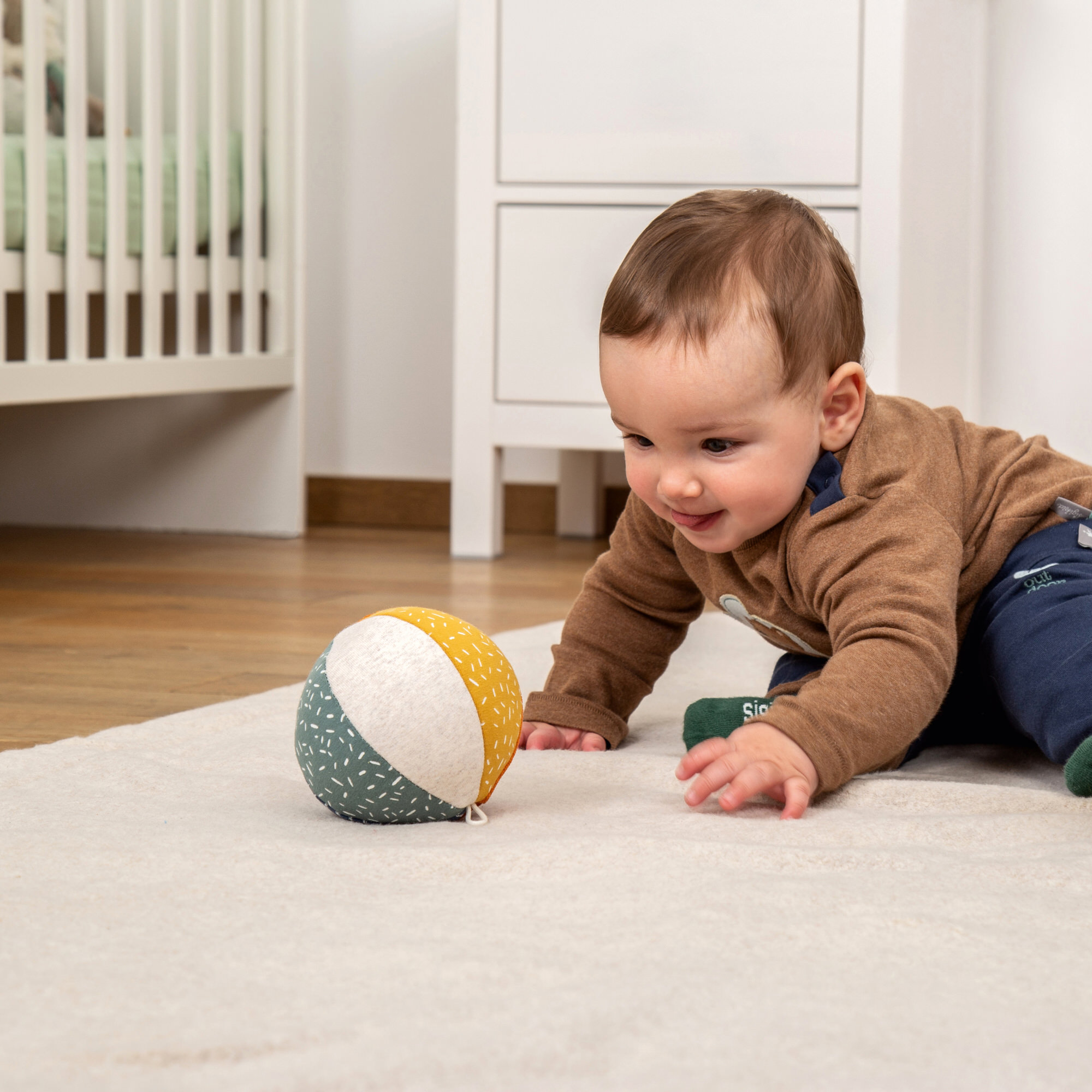 Multicoloured baby rattle soft ball, small Multicoloured baby rattle soft ball, small