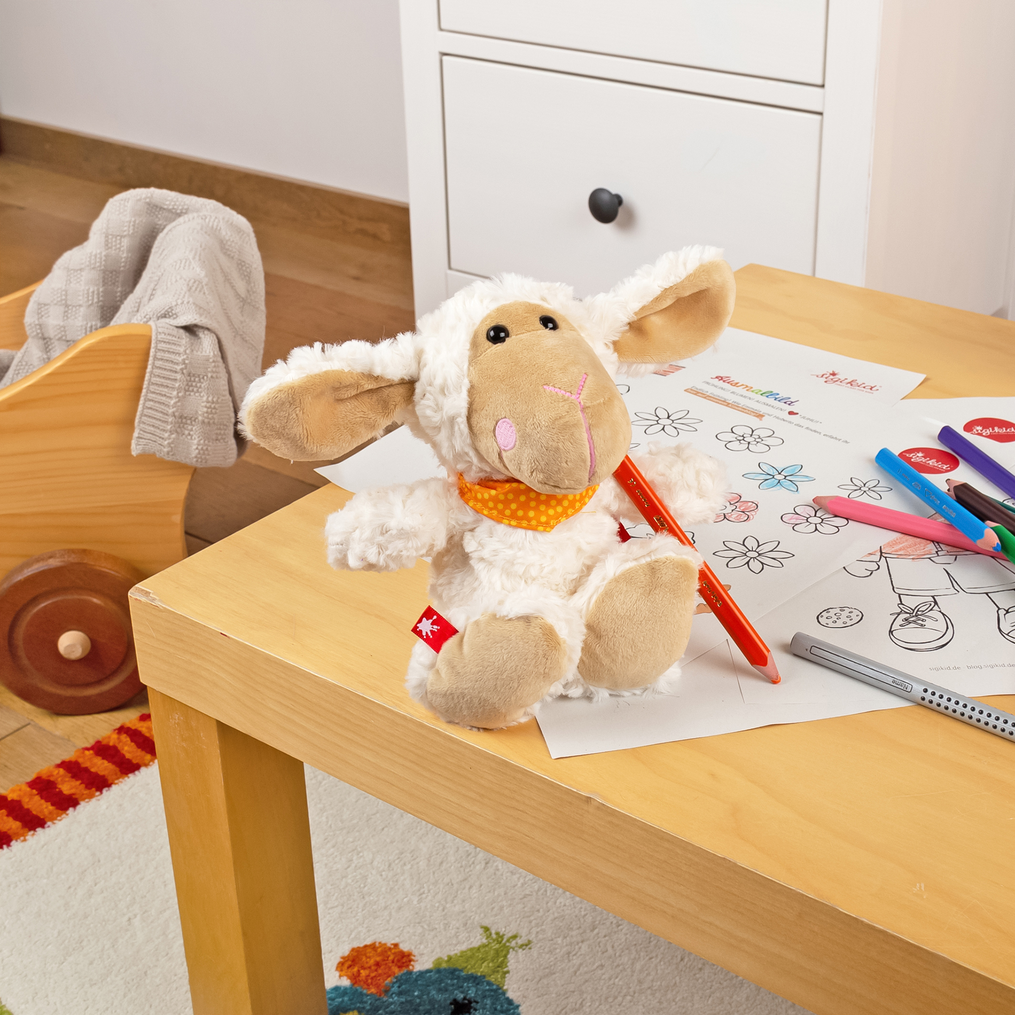 Plüschtier Schaf Emmala medium Plüschtier Schaf Emmala medium