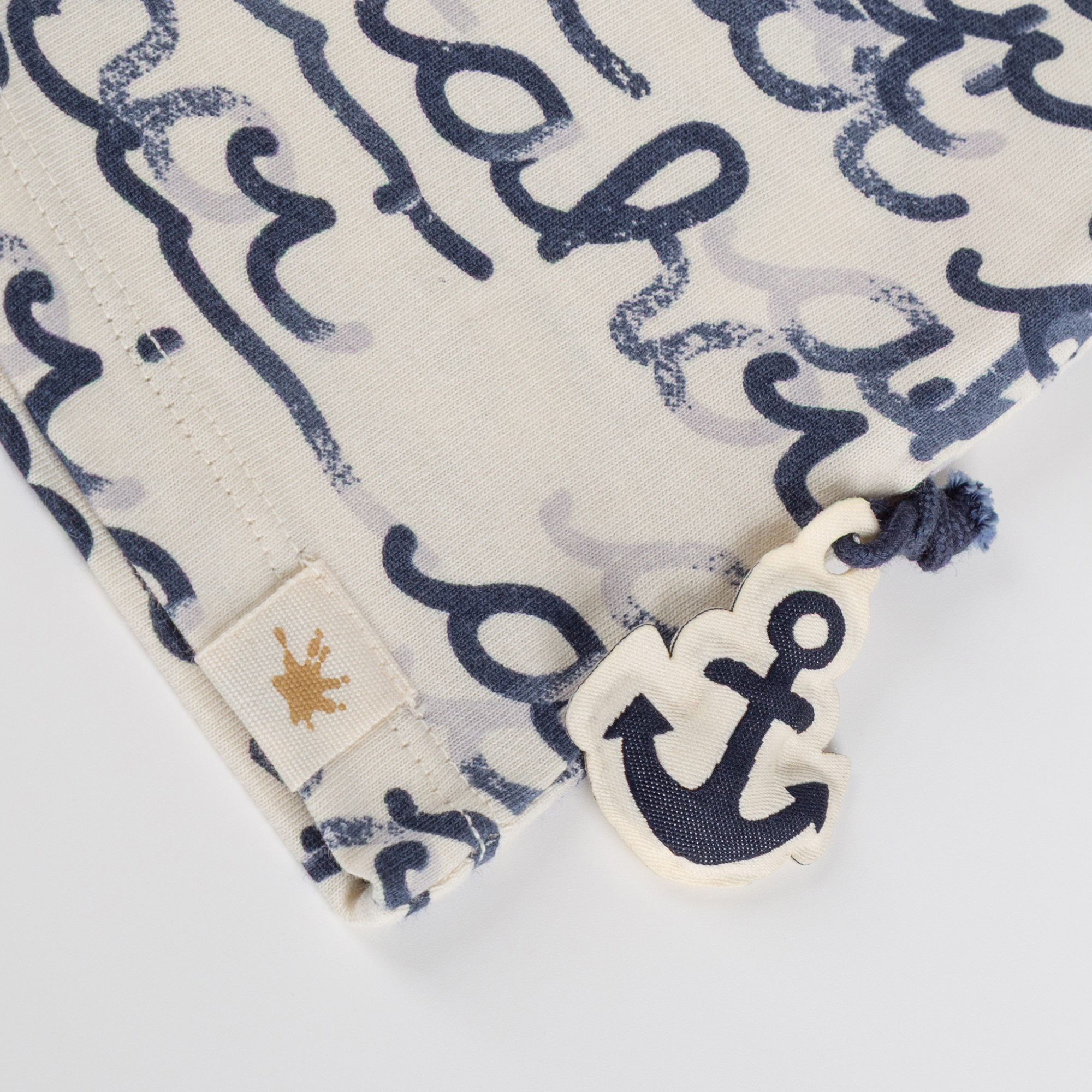 Baby T-Shirt mit "Ahoi" Print, weiß mit blau