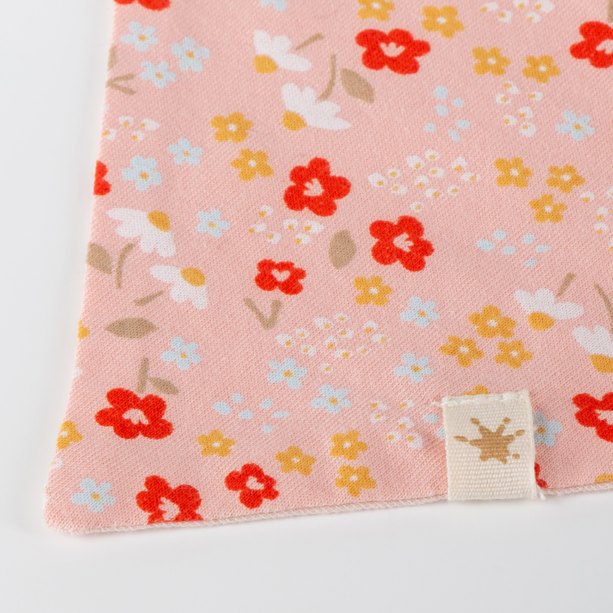 Newborn baby bandana bib, reversible, pink