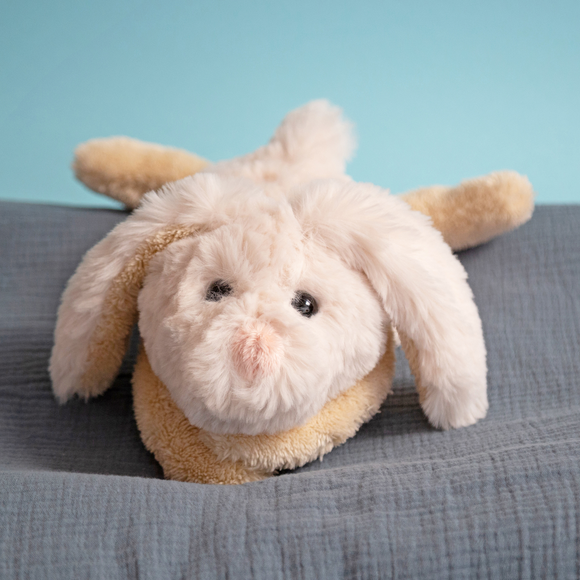 Kuscheltier Hase liegend weiß, Flauscherie