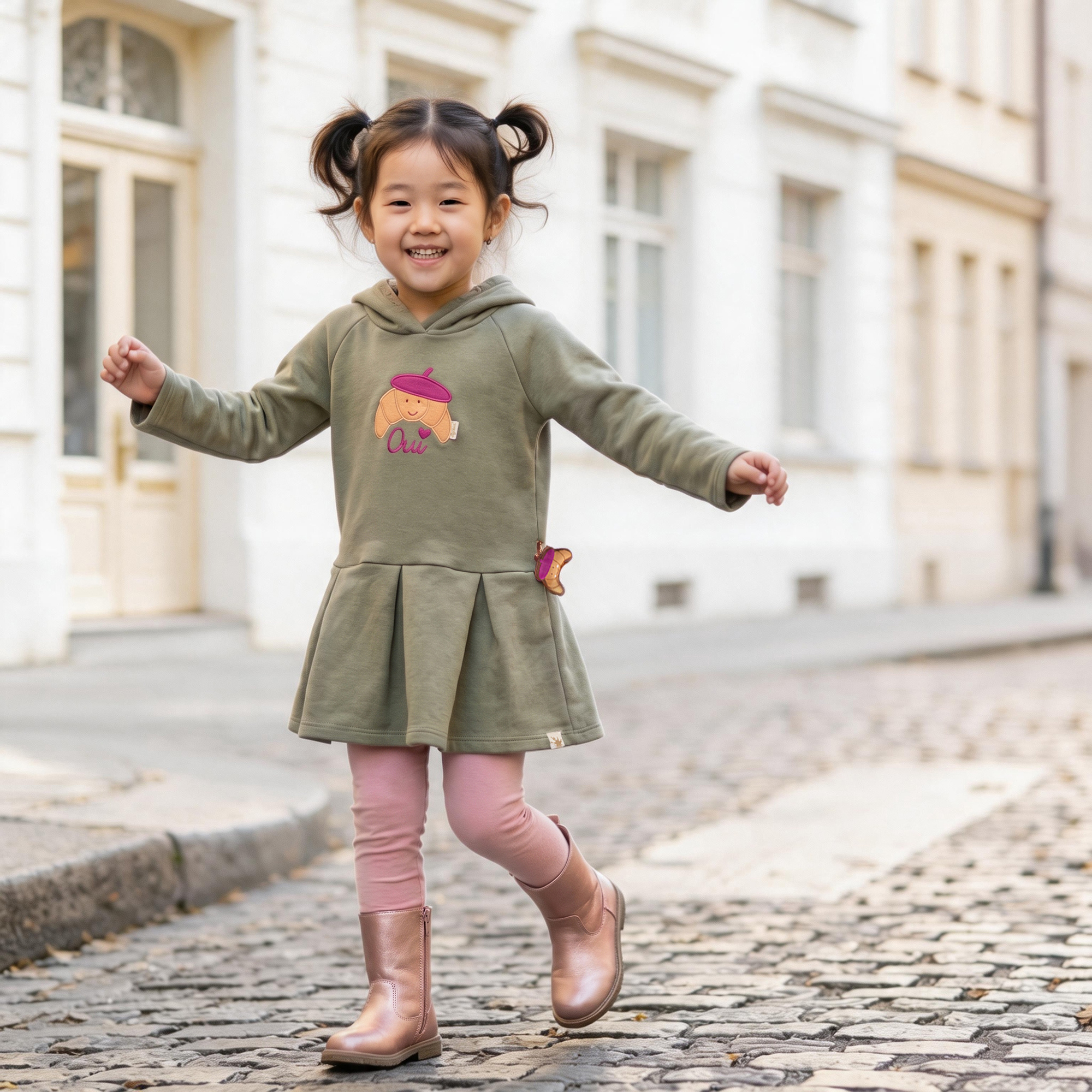 Kinder Hoody Sweatkleid mit Faltenrock, Petit Croissant