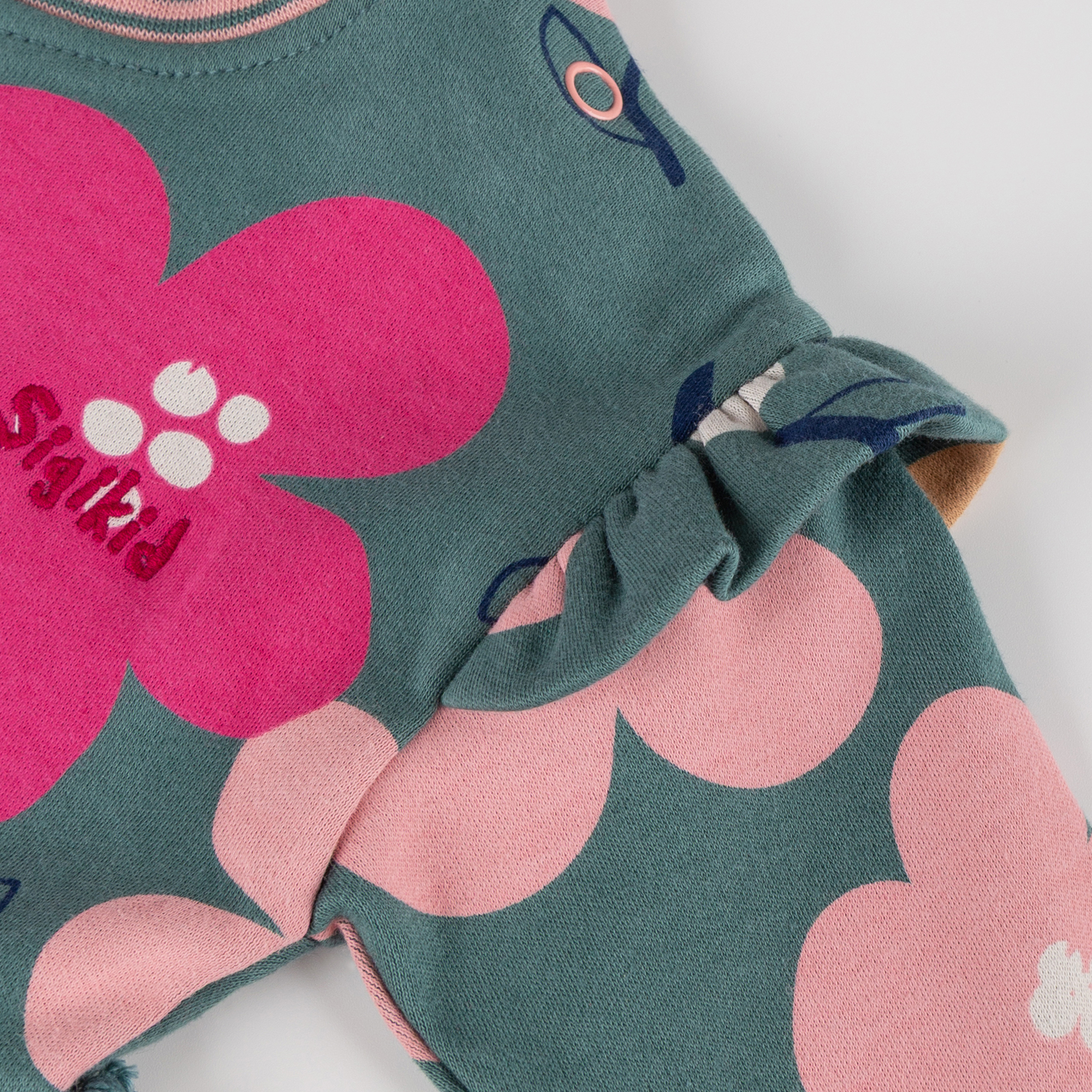 Baby Langarmshirt Pony Love, grün mit Blumenprint