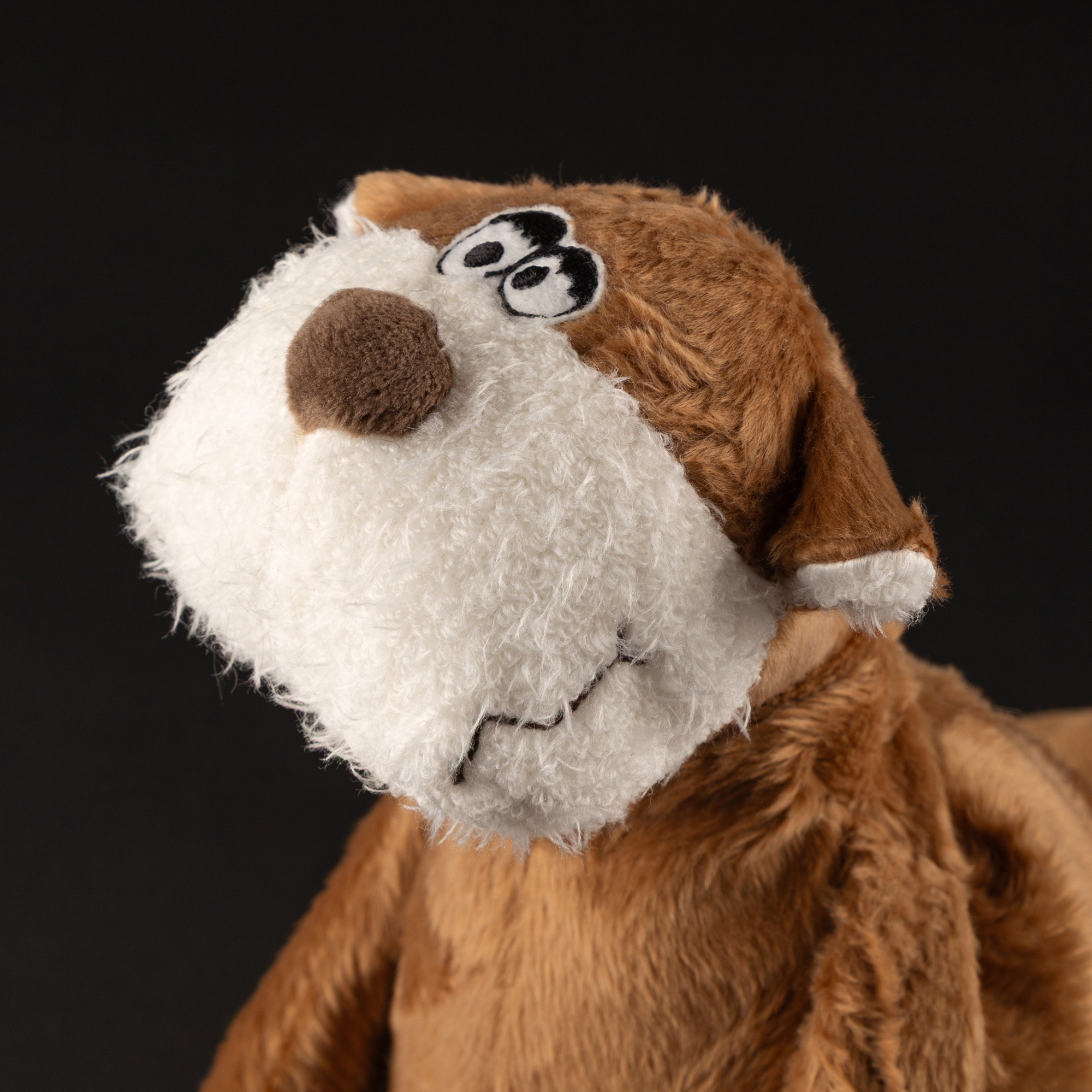 Plush cat Joe Lowkey, Beasts