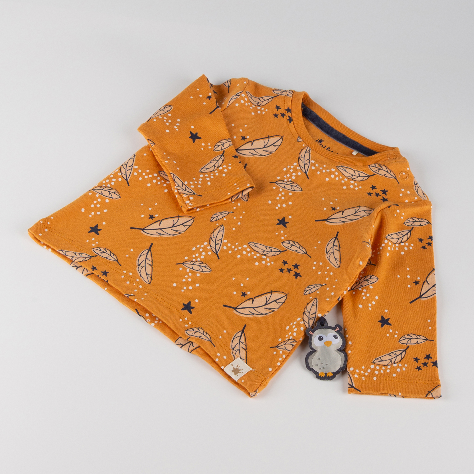 Baby Langarmshirt Eule Curious Owl, gelb mit Federprint
