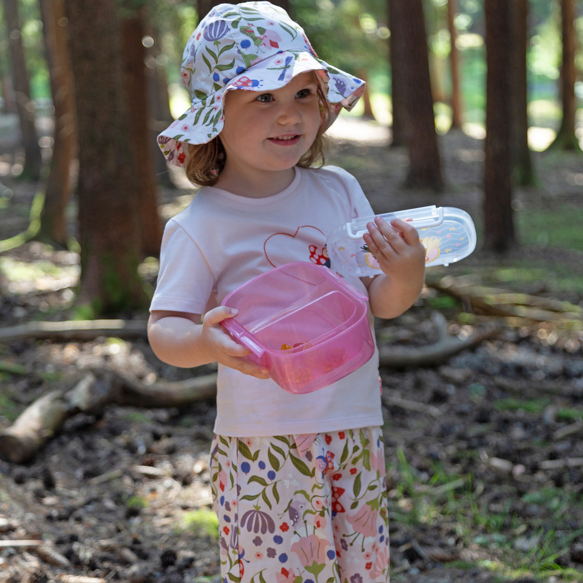 Brimmed children's sun hat, Happy Ladybug