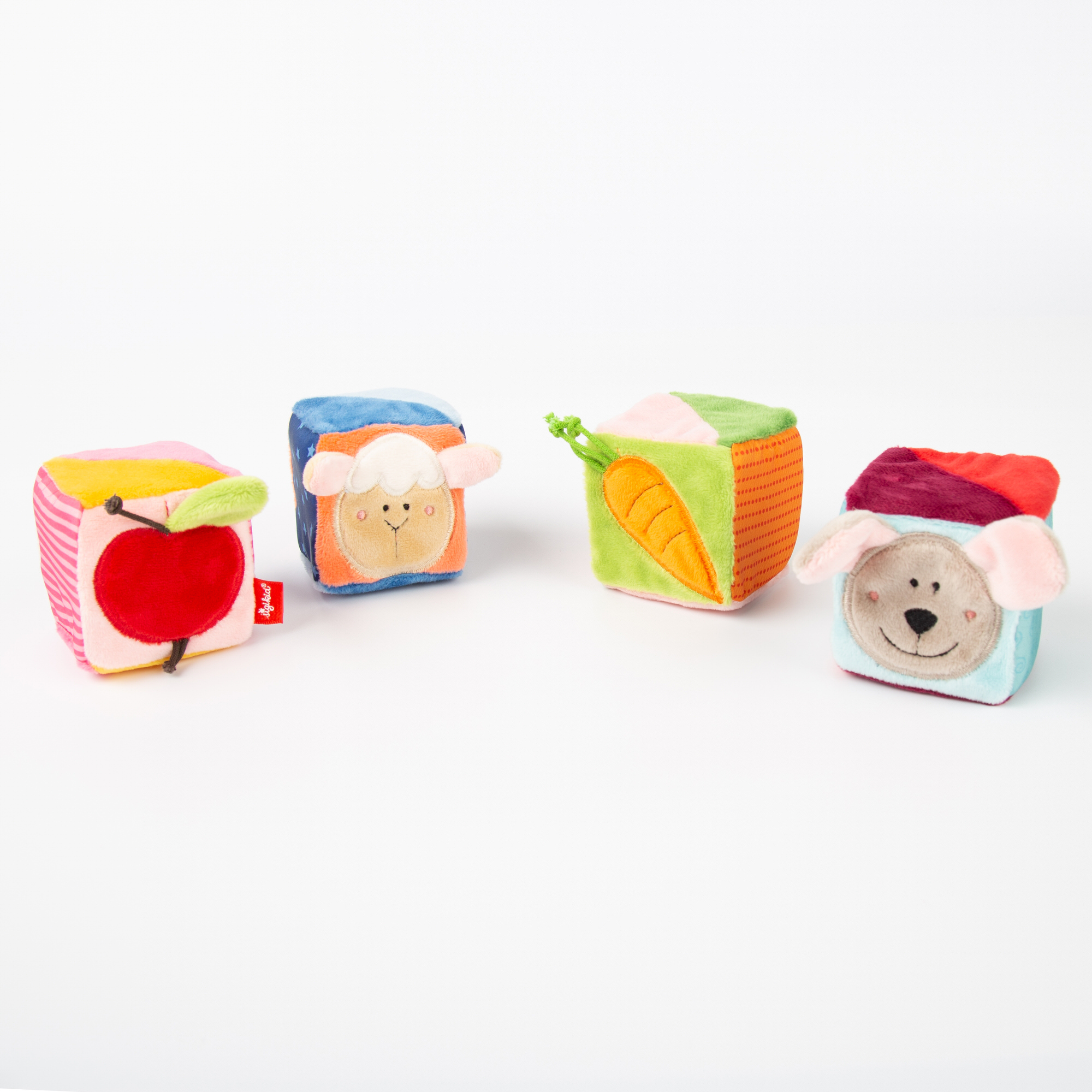 Rattle squeaker soft toy cube dice set