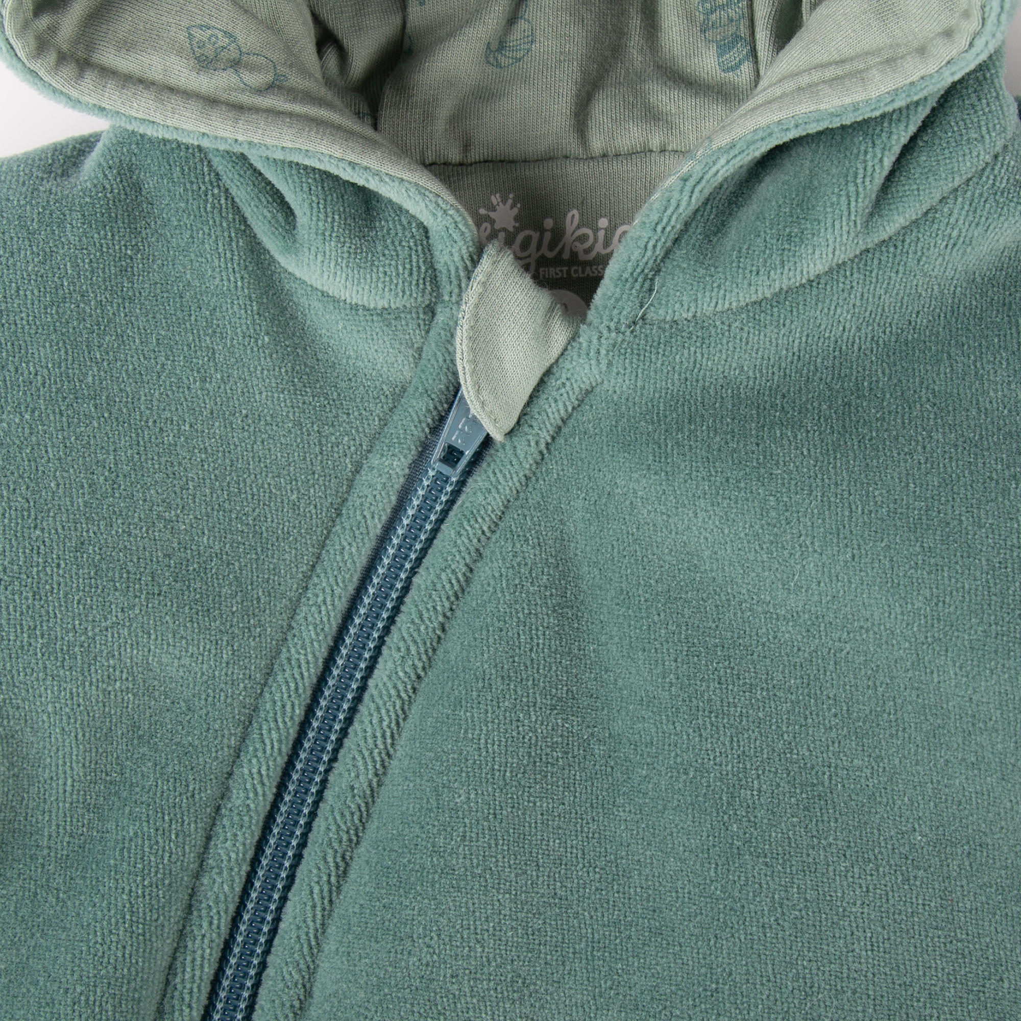 Mint green newborn baby velour overall, lined, interlined Mint green newborn baby velour overall, lined, interlined
