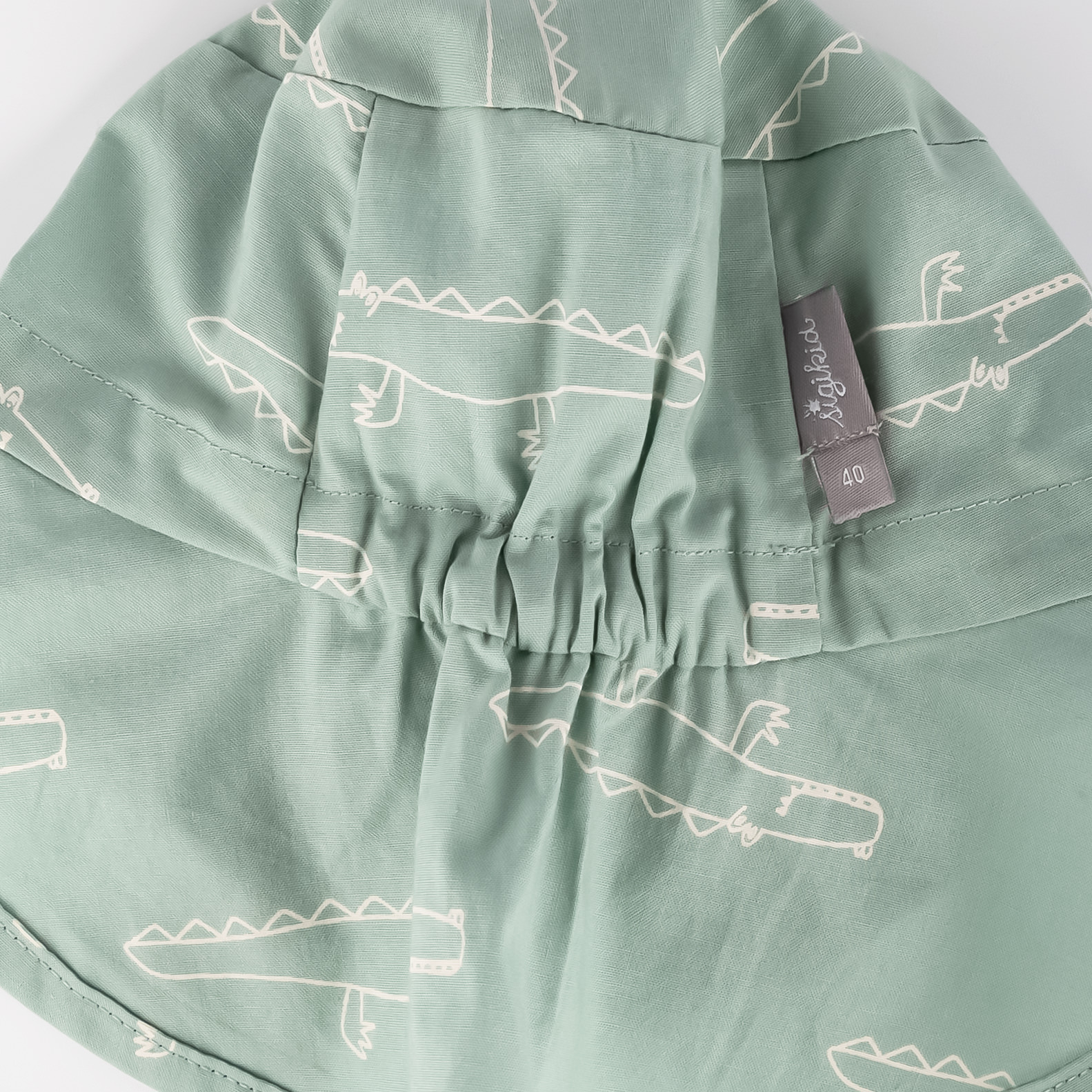 Peaked neck-flap baby sun hat Happy Crocodile Peaked neck-flap baby sun hat Happy Crocodile