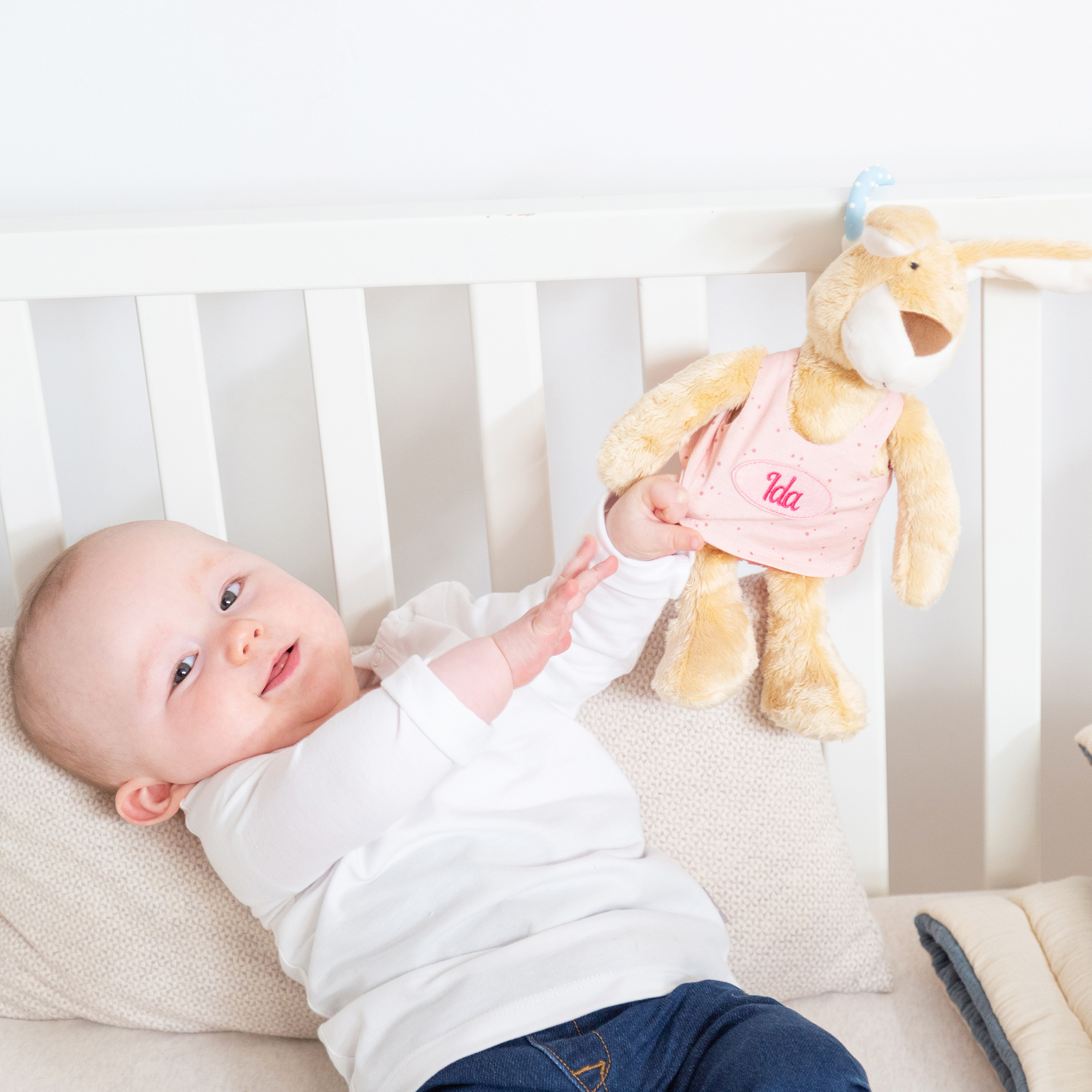 Personalised musical bunny for baby girls