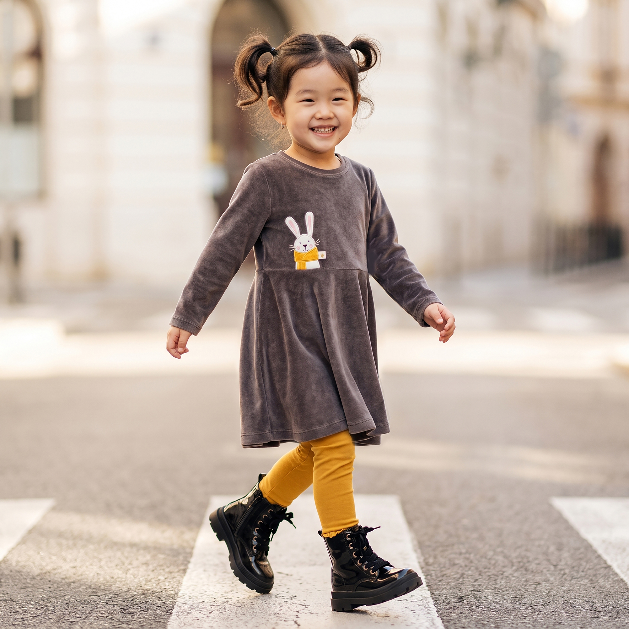 Kinder Nicki Velours-Kleid Schneehase, dunkelgrau