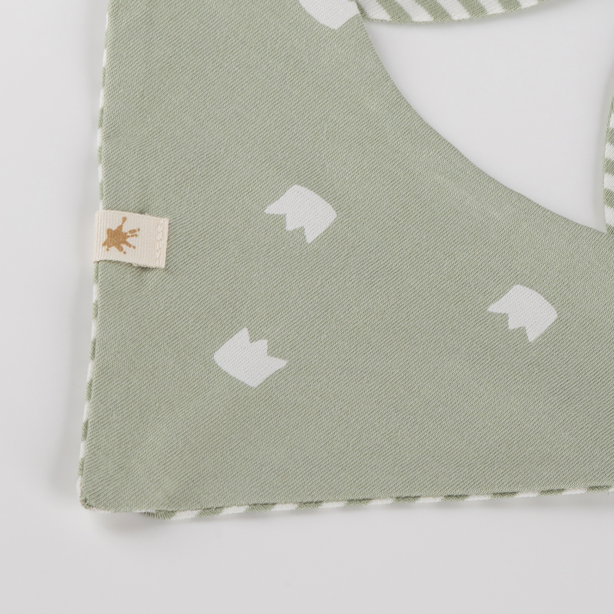 Newborn baby bandana bib, reversible, green