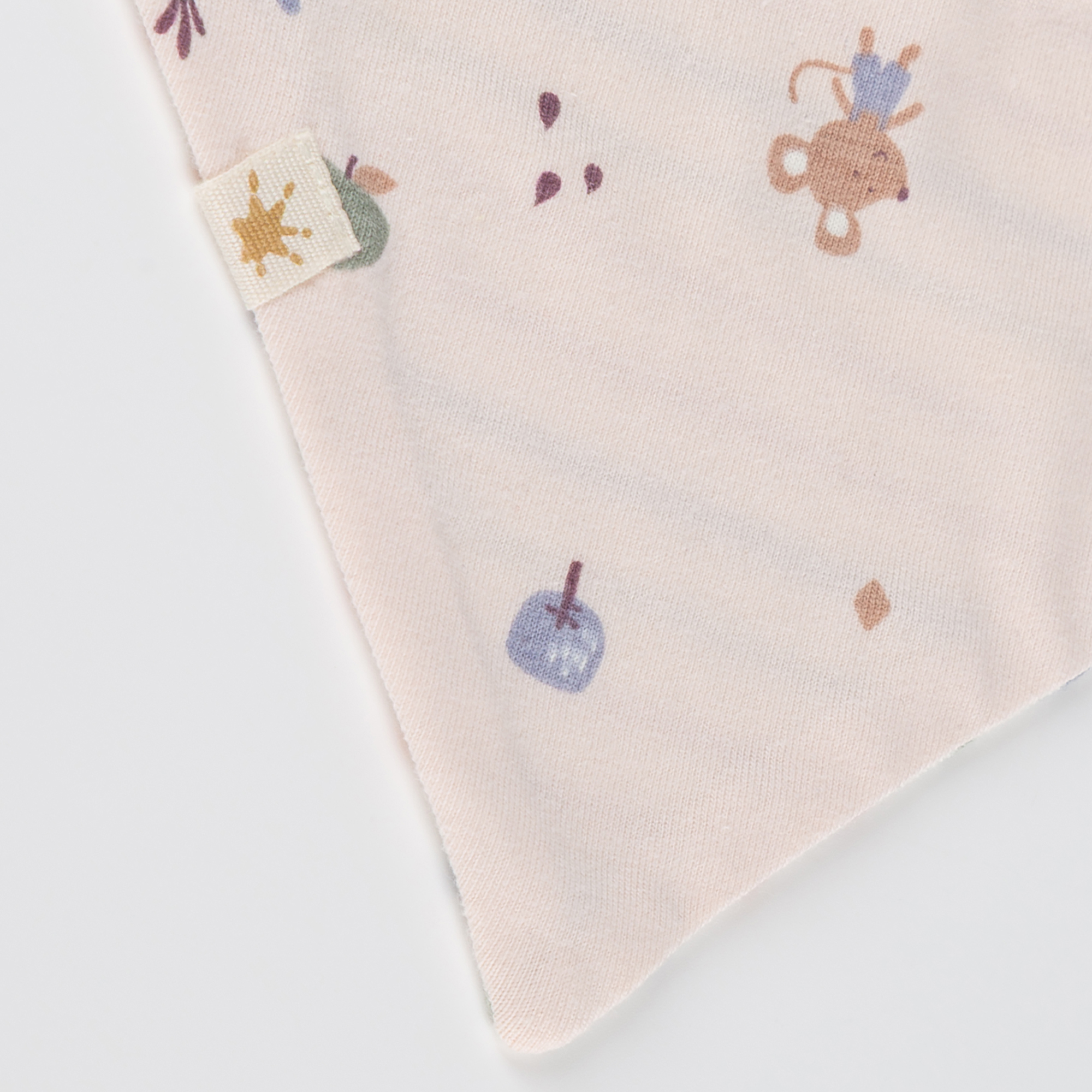 Newborn baby bandana bib, reversible, pastel pink