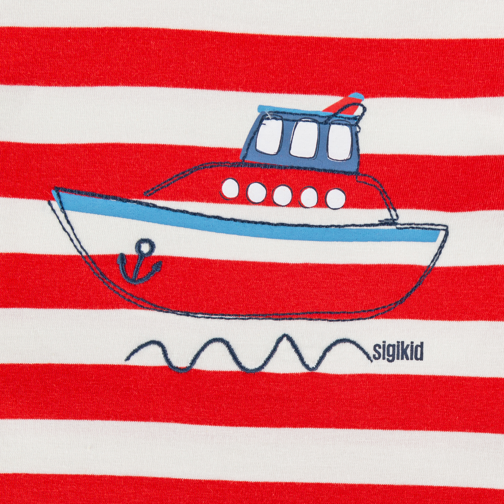 Striped children's T-shirt boat