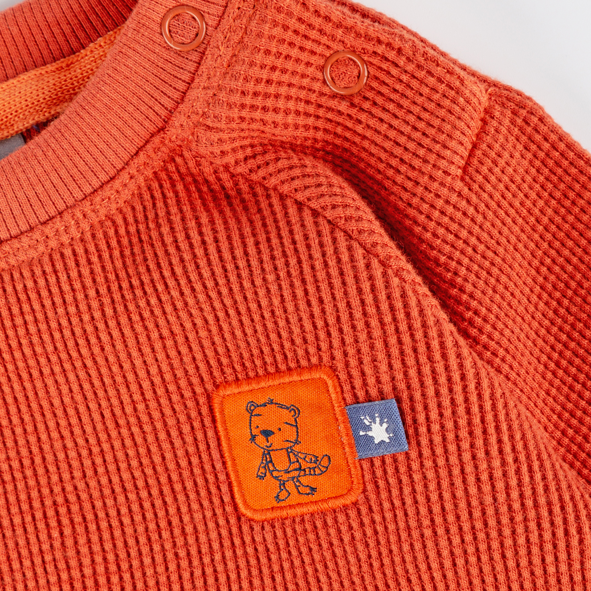 Baby Piqué Langarmshirt mit Tiger Patch, orangerot