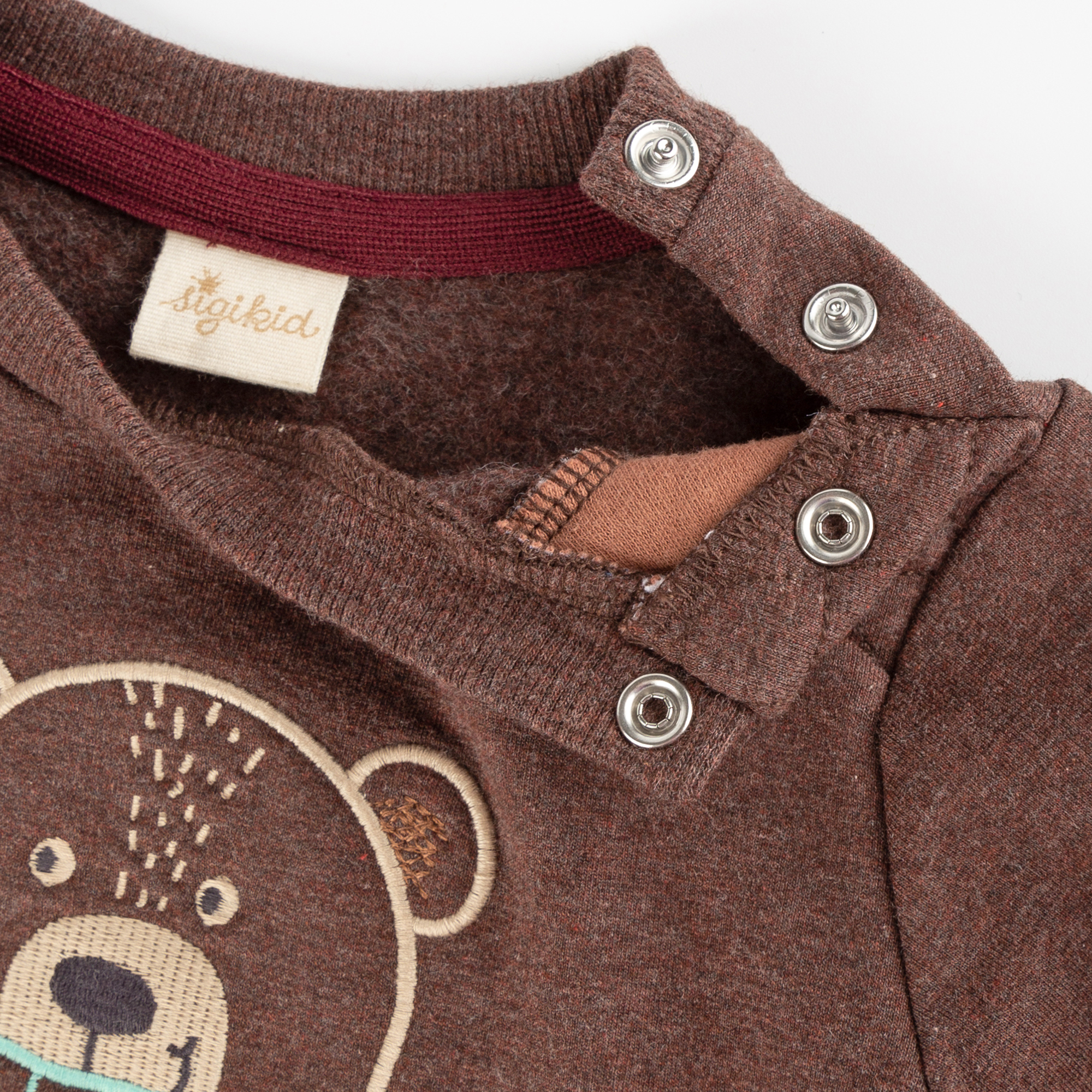 Dark brown baby sweatshirt bear, Winter Animals