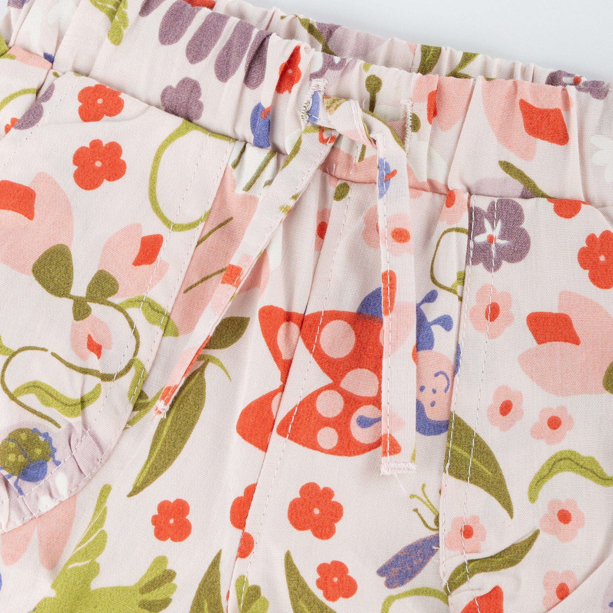 Batiste baby shorts flower meadow, Happy Ladybug