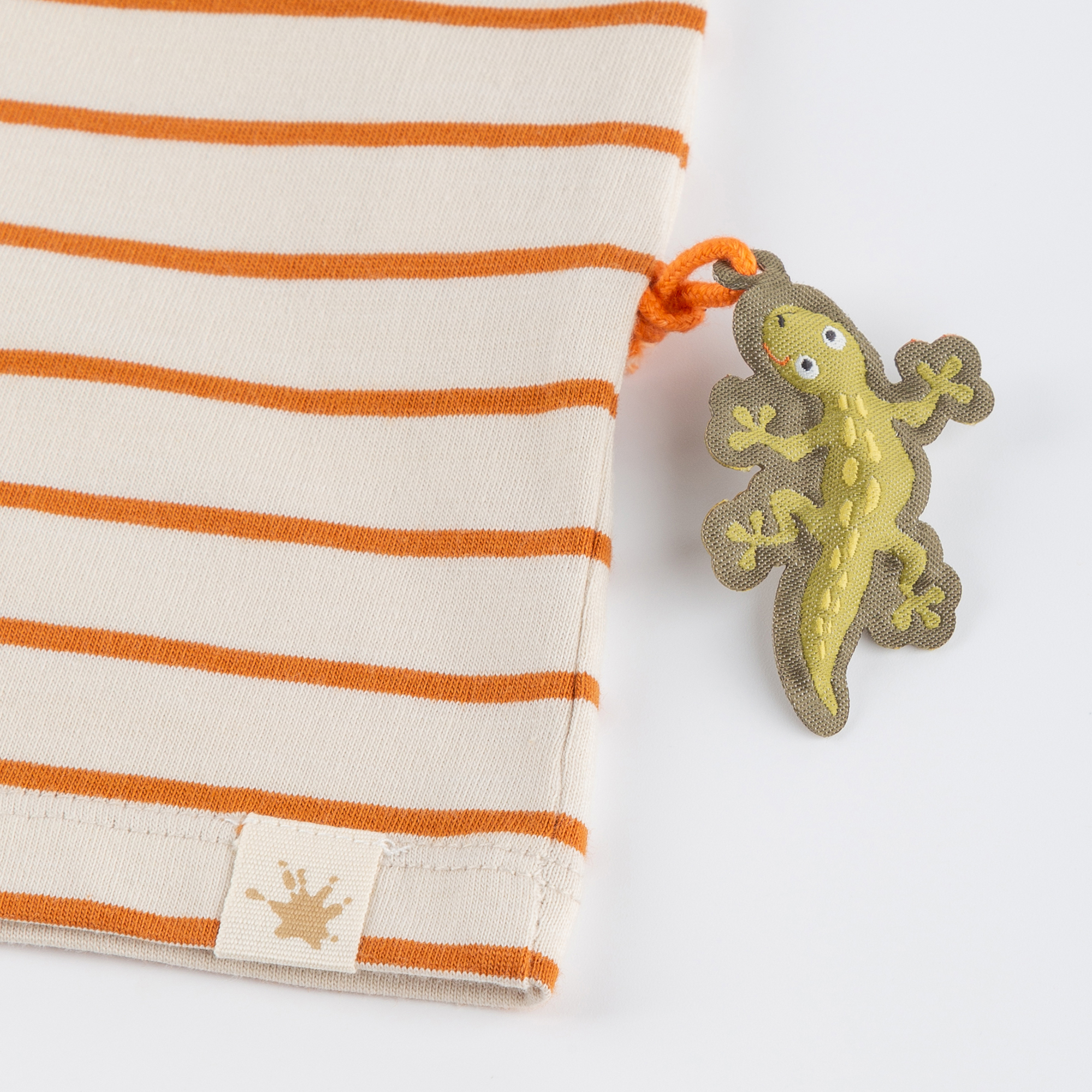 Striped baby T-shirt gecko, Jungle