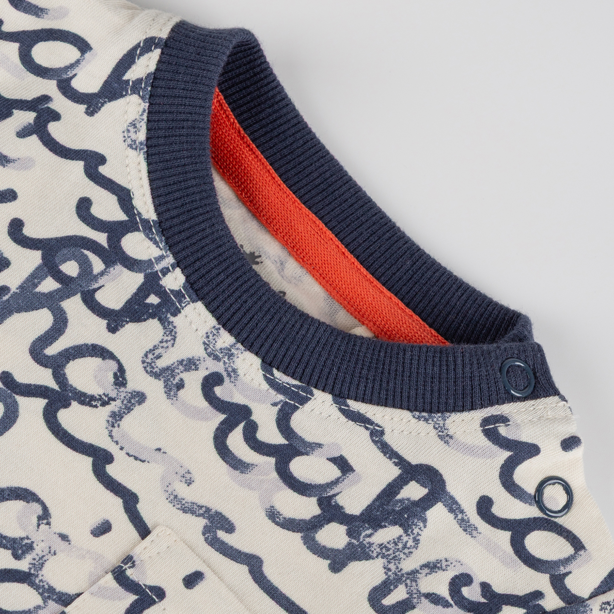 Baby T-Shirt mit "Ahoi" Print, weiß mit blau