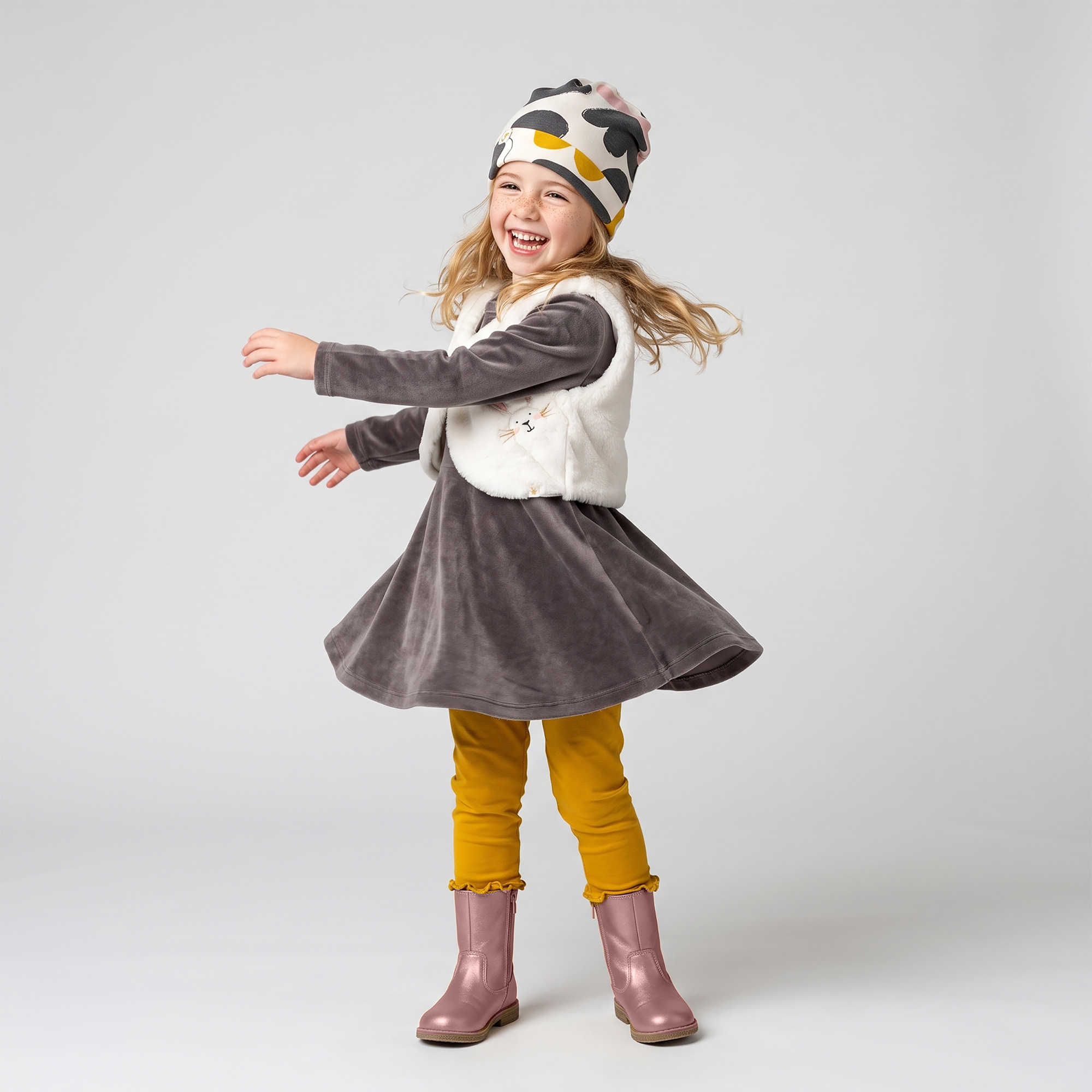 Kinder Mütze Schneehase, bunter Print